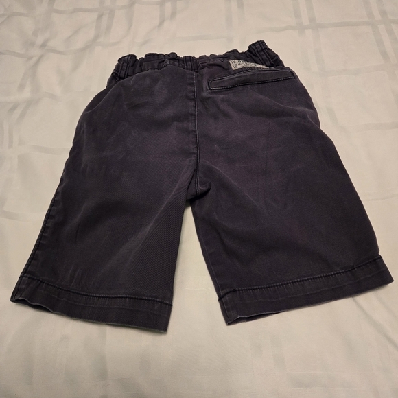 Lot of 3: Pokémon, Oshkosh, and Nike boys size 4-5 - Picture 11 of 14